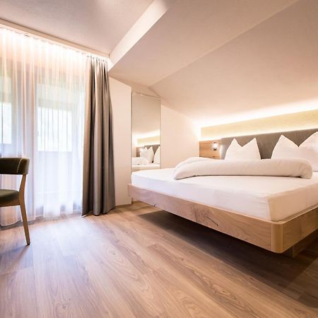 Hotel Sigmunderhof Chienes Eksteriør bilde