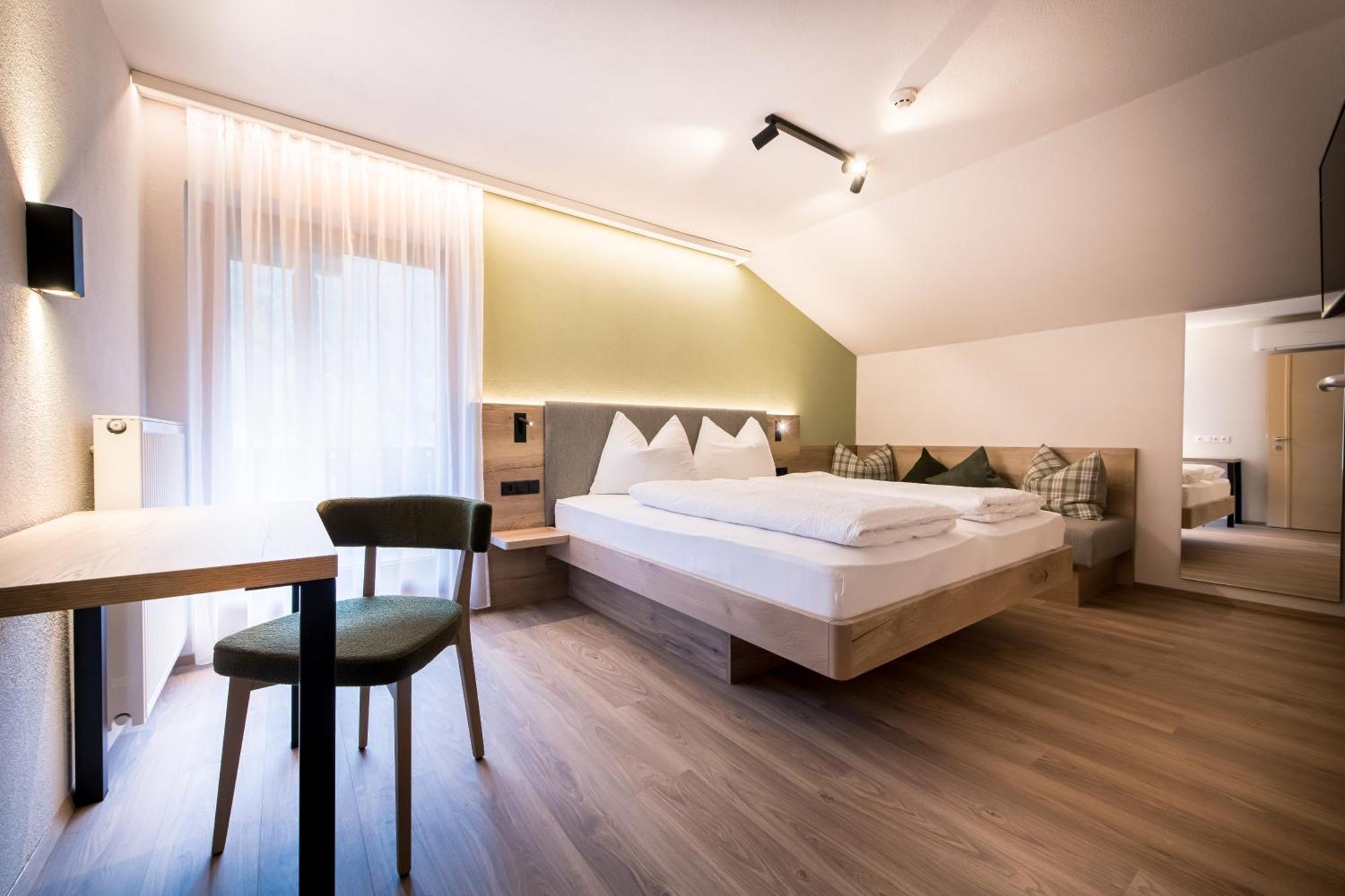 Hotel Sigmunderhof Chienes Eksteriør bilde
